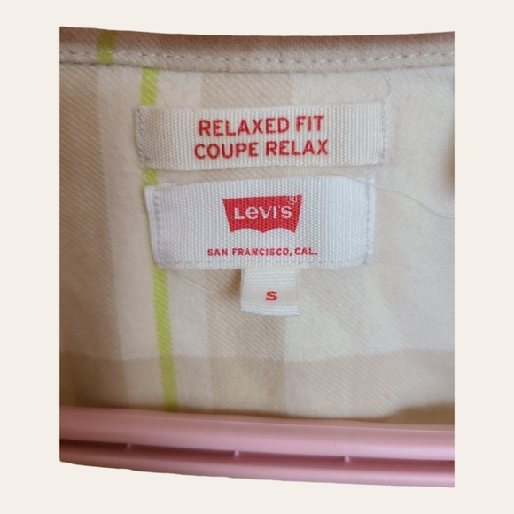 Levi's plaid shirt - Picture 2 of 2